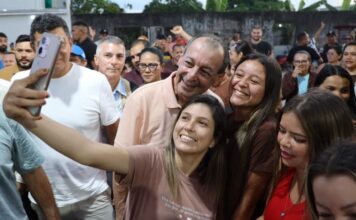 Em Anamã e Codajás, Omar apresenta propostas para que a região volte a receber investimentos do governo do estado