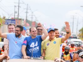Adjuto Afonso participa de carreata em Iranduba ao lado de Roberto Cidade