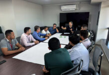 Prefeitura de Manaus faz reunião técnica sobre cabeamento subterrâneo para início das obras da primeira Rua Gastronômica de Manaus