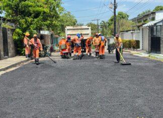 Prefeitura avança na recuperação da rua Hortência no bairro Aleixo e atende solicitação de moradores