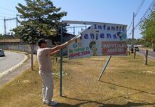 Prefeitura de Manaus remove publicidade irregular em área pública no bairro Parque 10 de Novembro