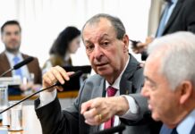 Omar apresenta relatório pelo fim da escala 6×1 e reduz a jornada semanal dos trabalhadores sem redução salaria