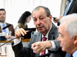 Omar apresenta relatório pelo fim da escala 6×1 e reduz a jornada semanal dos trabalhadores sem redução salaria