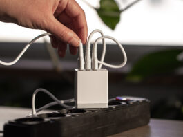 Choques elétricos: especialista orienta como prevenir acidentes e agir em situações de emergência Foto: Magnific / Freepik