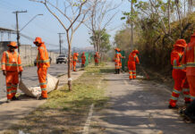 Mais de 400 trabalhadores da prefeitura intensificam ações de limpeza no bairro Santa Etelvina