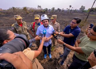 Roberto Cidade fiscaliza combate a incêndio de grandes proporções na AM-070