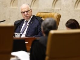 FACHIN INTERVÉM NO STF, TIRA MORAES DO INQUÉRITO DAS FAKE NEWS E MANTÉM CHEFE DA PF BRASÍLIA