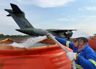 Águas de Manaus amplia apoio logístico às operações de combate aos incêndios no estado