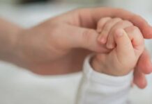 Absurdo: Bebê declarado morto é encontrado vivo no necrotério cinco horas depois