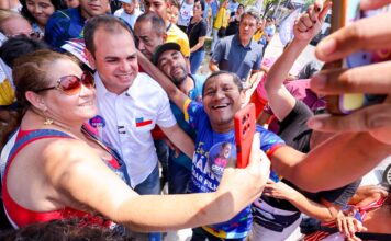 Banzeiro do 44 toma as ruas de Manaus na reta final da campanha