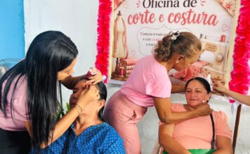 Outubro Rosa, mobiliza CRAS de Parintins em defesa da saúde e da vida das mulheres