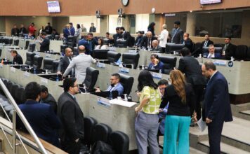 CMM aprova projeto que prevê pontos de recarga para veículos elétricos em estacionamentos de Manaus
