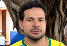Alberto Neto vota em Manaus e defende Zona Franca